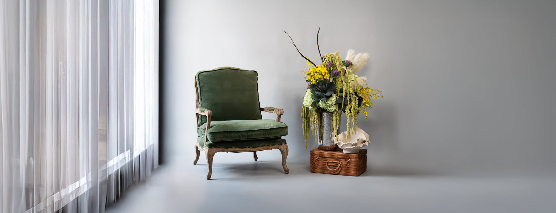 The Art of Gifting: How to Choose the Perfect Luxury Flowers for Every Occasion