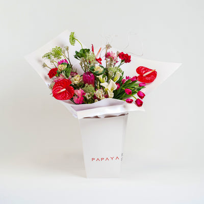 Modern flower arrangement Dubai